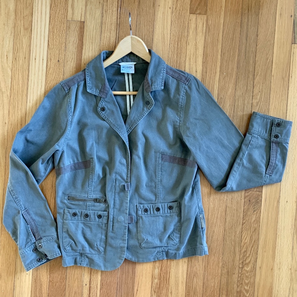 Columbia cotton jacket Camo Green. 3 pockets, Women's Medium